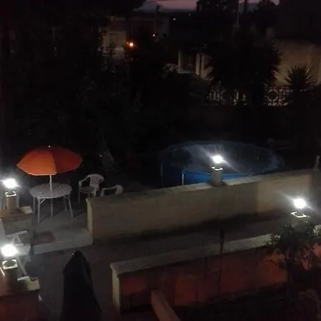 بيت ضيافة Holiday La Fontana *